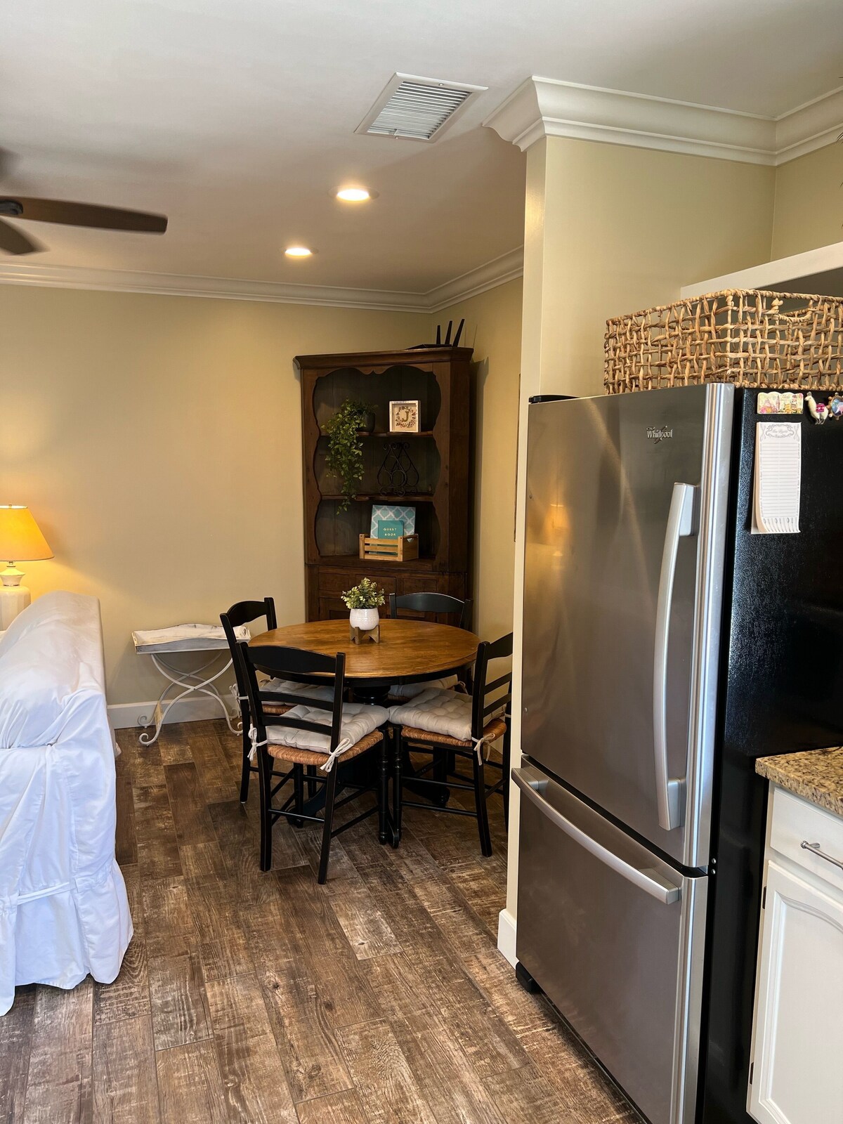The Yellow Desert Rose Getaway!