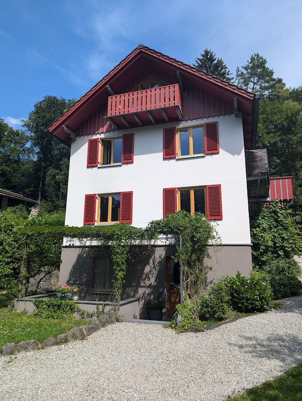 Terrasse mit Pergola