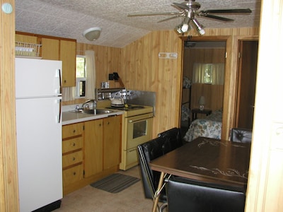 Lake Temagami Cottage Rentals - Cottage #8 - Parkdale