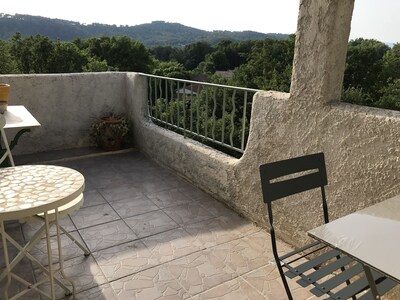 75m2 apartment between Sea and Gorges du Verdon.