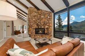 Living Room, Indoors, Room, Couch, Furniture