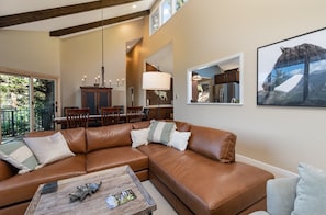 Living Room, Room, Indoors, Couch, Furniture