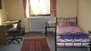 Ferienwohnung Nr.1-Einzel-Schlafzimmer