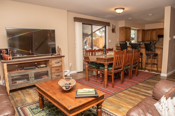 2427 Chamonix Lane - a SkyRun Vail Property - Dining Area