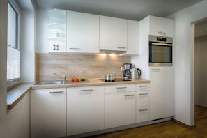 Ferienwohnung Herzogenhorn, EG, 73qm, 2 Schlafzimmer, max. 6 Personen (4 Erwachsene)-Küche