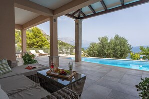 Perfect location for your perfect stay, come & enjoy your well-deserved holiday