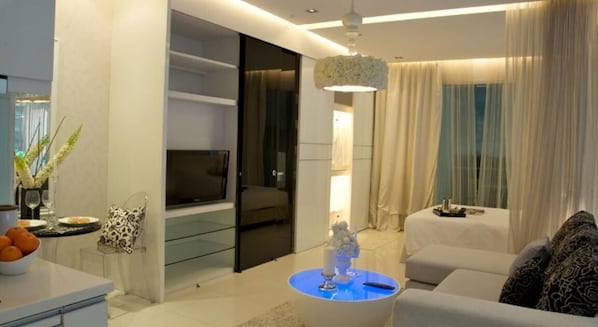 Damas Suites' Studio Deluxe Apartment