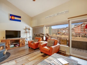 Living room with views of mountains