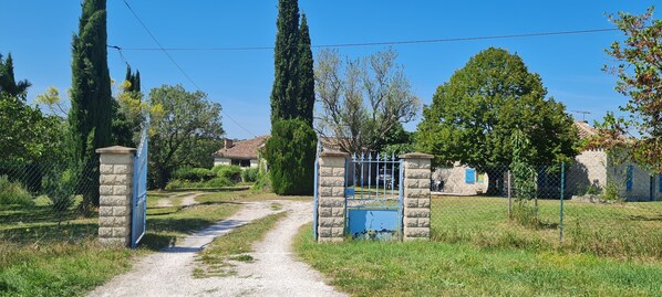 Enceinte de l’hébergement