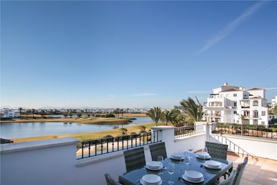 Casa Buena VIsta -Sun Drenched Apartment with open baclony to amazing views