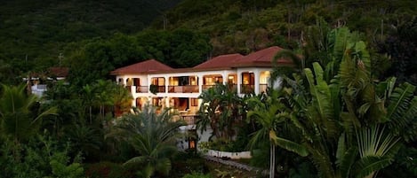 Loblolly villa overlooking Mahoe Bay and the serene Caribbean