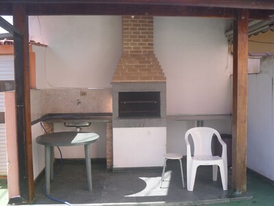 Aconchegante  apartamento a 150 mtrs da Praia Grande. 