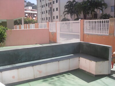 Aconchegante  apartamento a 150 mtrs da Praia Grande. 