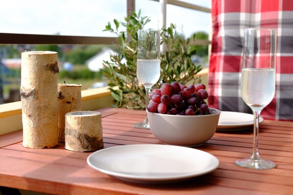 Frühstück auf dem Balkon