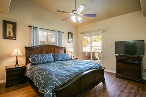 Downstairs Master Bedroom. Cozy King sleep number bed for a comfortable sleep.