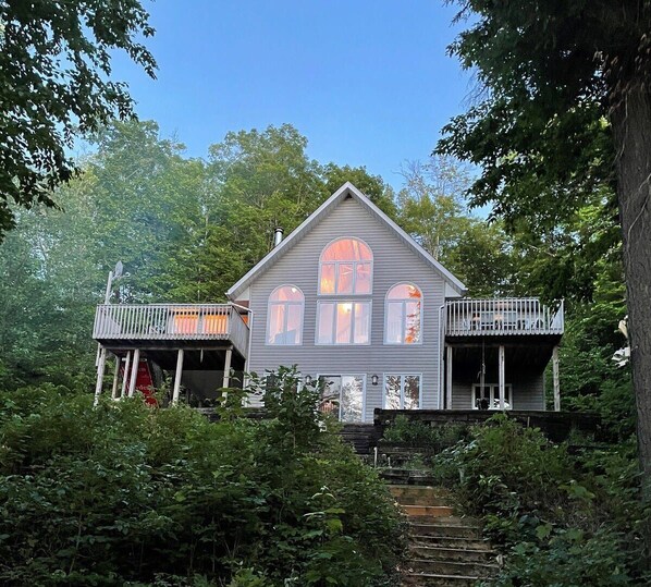 Stillwater Lakehouse Lakeside view