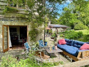 Al Fresco Sitting Room 