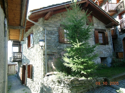 Vittaz stone house