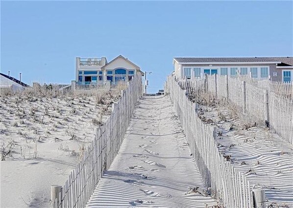 Private Beach access walkway
