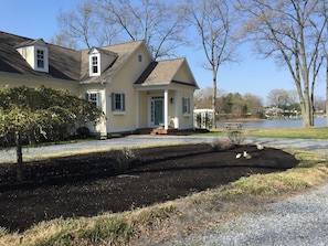 Entrance and circular driveway