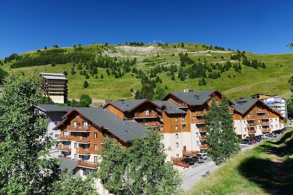 Set in lush green spaces, enjoy the beautiful surrounding area.