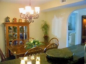 Seating for 6 in dining room
