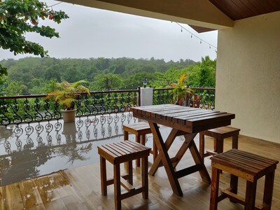 Lavish Air Conditioned Property with an amazing breathtaking view.