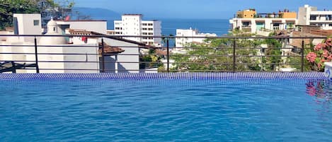 Rooftop Pool with Ocean View 