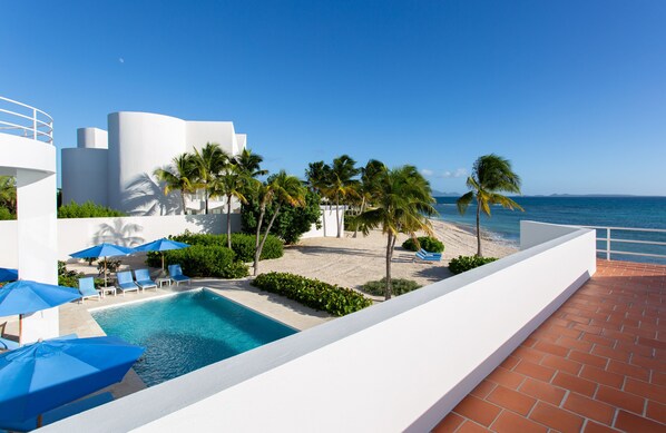 Beach/ocean view