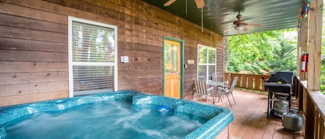 ALPINE ROSE - Hot tub