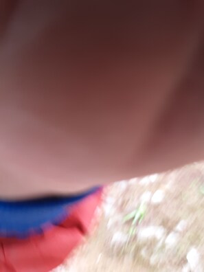 Unclassified image, 3 of 6, button