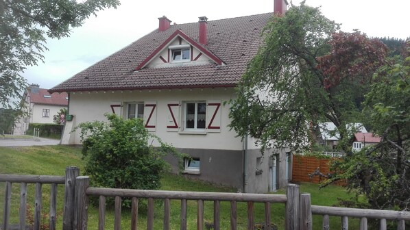 Gîte familial aux centre du village, très agréable pour des vacances en famille.