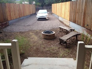 FIRE PIT WITH CUSTOM WOODEN BENCHES