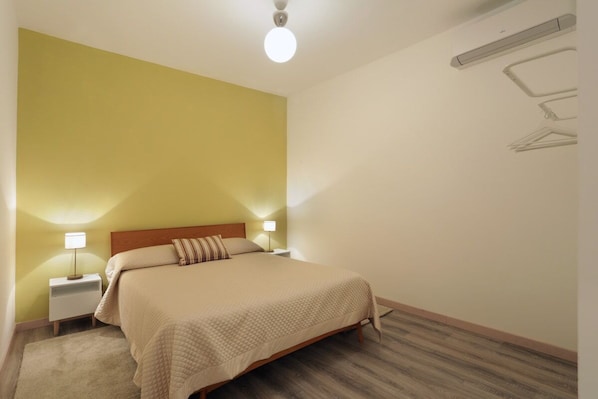Studio moderne et confortable avec grande salle de bains dans le centre de Rome à seulement 3 min à pieds de Piazza del Popolo et 6 min à pieds de Piazza di Spagna idéal pour séjour couple ou personne seule