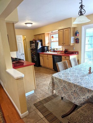 Kitchen I