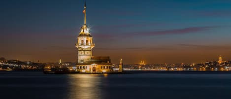 Maiden Tower ; With walk 4-5 Minute.