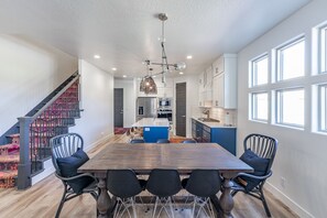 Dining Area - Share memories and stories while enjoying a family style meal around the Dining Table.