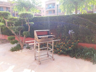 Very spacious ground floor apartment with large private garden and close to the sea