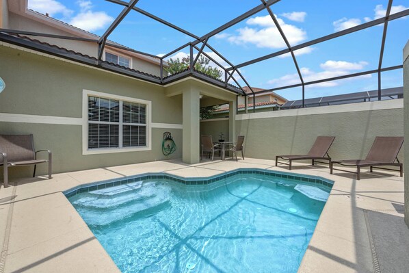 Pool Heat - $35 per day with 5-minimum consecutive days or $140 for 1-4 nights