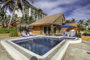 Private pool