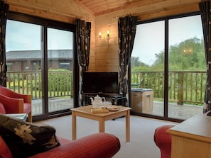 Light and airy living area | The Brown House, Woolsery, near Bideford
