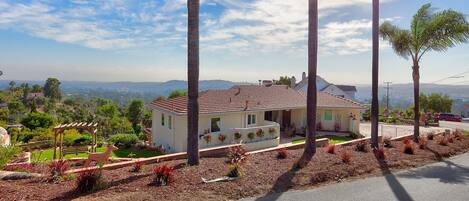 Spectacular view home for your San Diego stay!