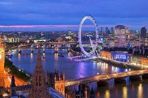 London at Night 