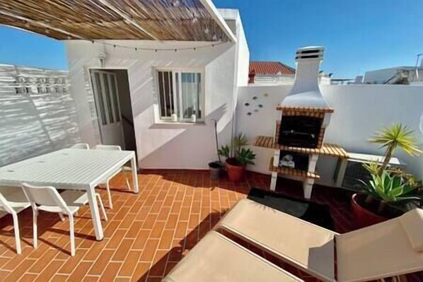 Terrace (1)