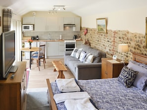 Spacious studio interior | Courtyard Barn - Stone House Farm, Lessingham, near Stalham