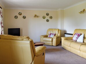 Living room | Stable Cottage - Trentinney Farm Holiday Cottages, St Endellion, near Port Isaac