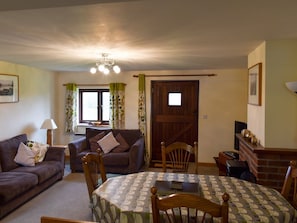 Spacious living and dining area | Trewin Court - Well Farm Holiday Cottages, Holsworthy, near Launceston