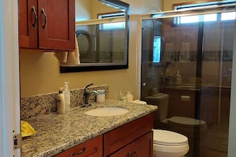 The Ohana Cottage is perfectly situated in Hilo town close to all amenities.