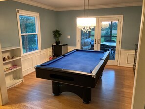 Pool table