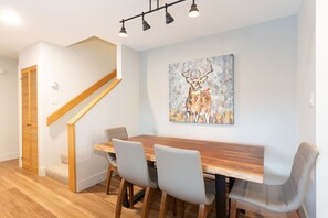 Dining area comfortably seats six guests